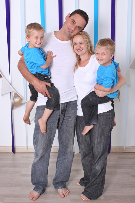 Zoli Family 30