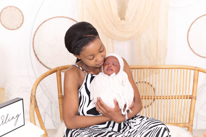 Kganya Motsamai 12
