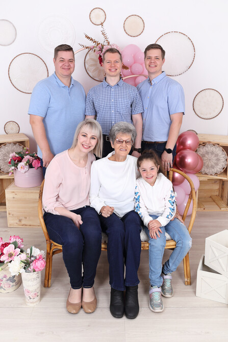Elsie's 80th Birthday 12