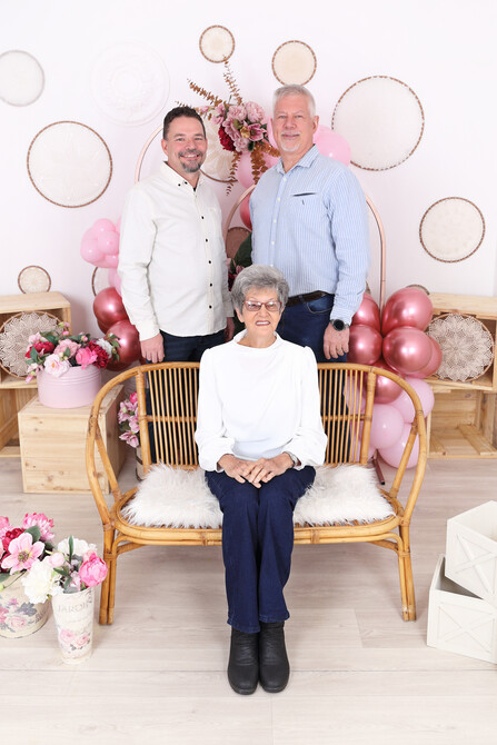 Elsie's 80th Birthday 16