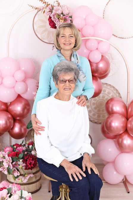 Elsie's 80th Birthday 30
