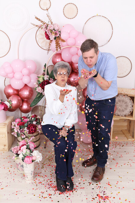 Elsie's 80th Birthday 44