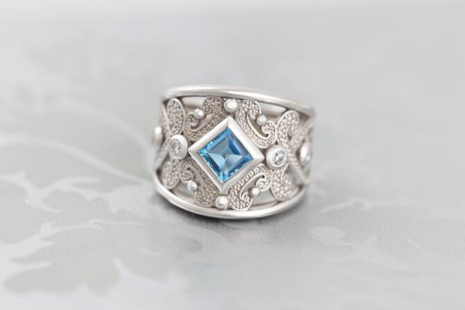 Carat Jewellers Gallery 3 33